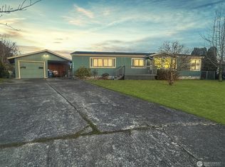 1800 N 32nd Pl, Mount Vernon, WA