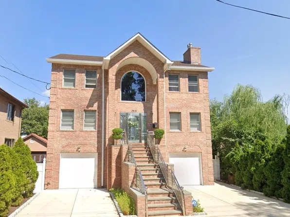 39-21 221 Street, Bayside, NY 11361