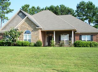 169 Walnut Point Dr, Wetumpka, AL 36093