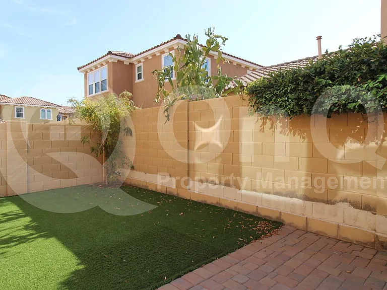 9134 S Roberts Rd — Photo 29