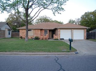 3102 Steeplechase Trl, Arlington, TX 76016