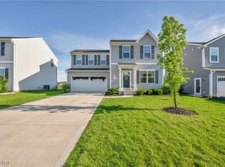 106 River Run Dr, Elyria, OH 44035