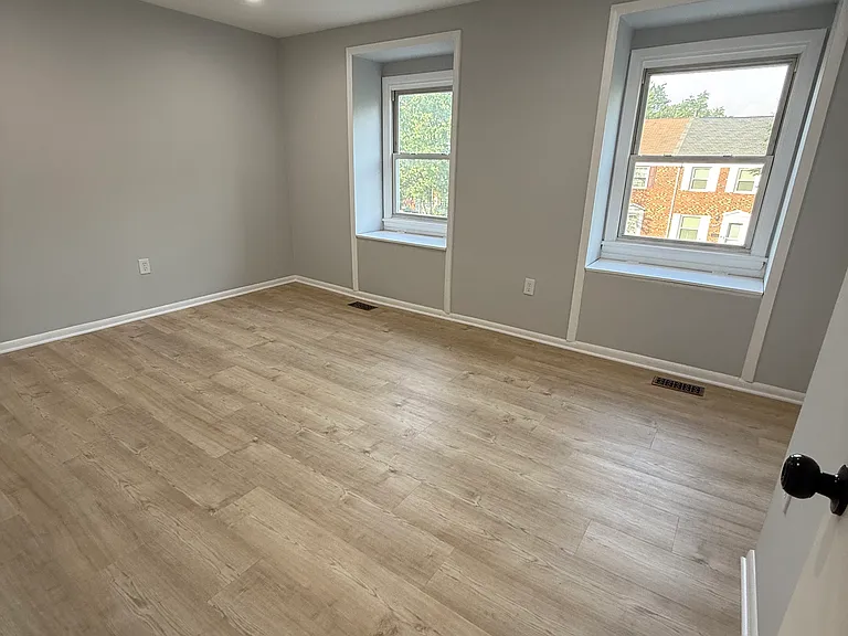8238 Imperial Dr #5 — Photo 4