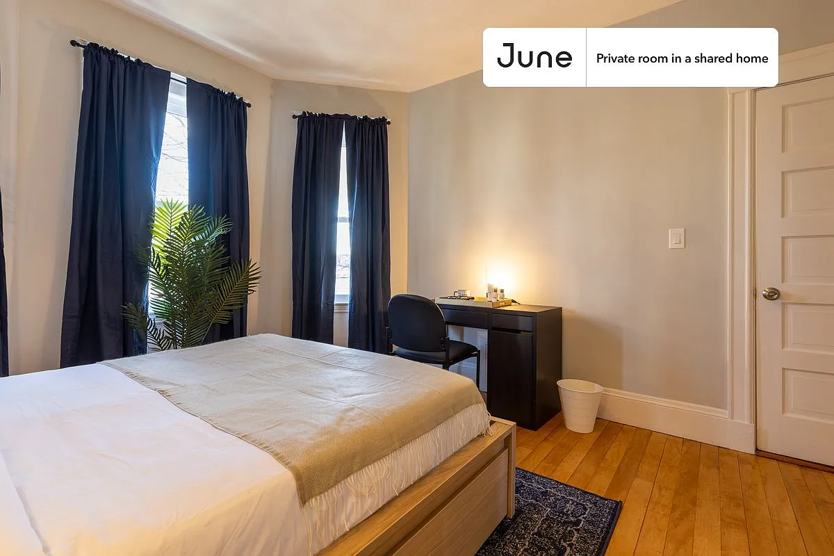 Building Photo - 57 Pleasant St #D