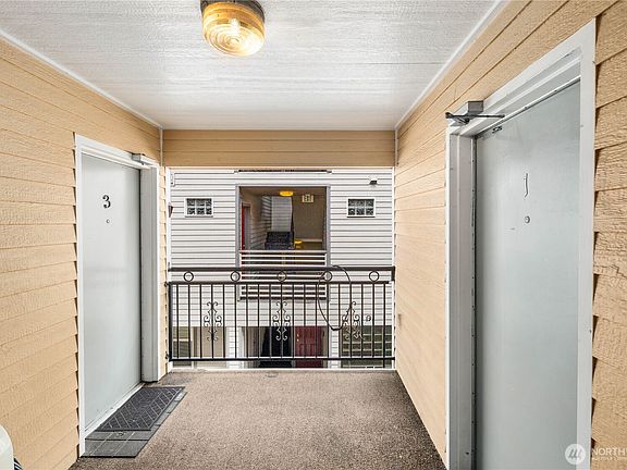 3rd image of 3317 Claremont Avenue S