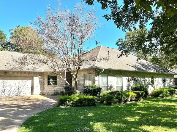 3 Hickory Ridge Pl, Hilltop Lakes, TX 77871