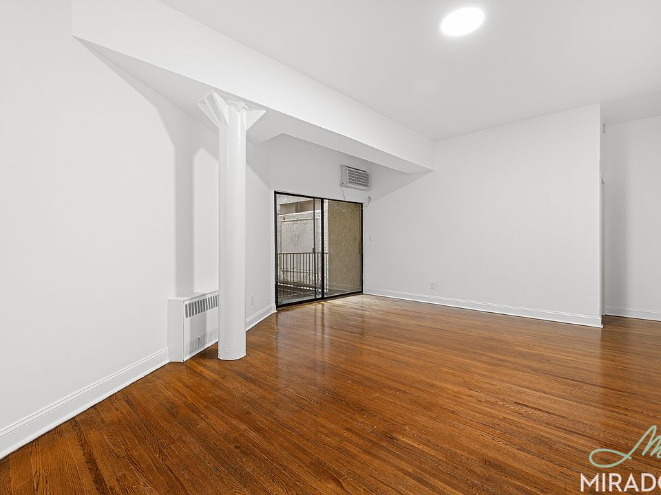 1st image of 10 E 13th St APT 3G