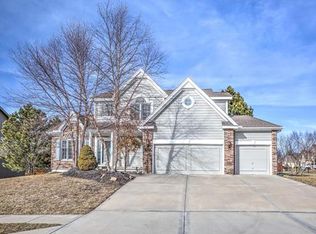 14250 NW 66th Ct, Parkville, MO 64152