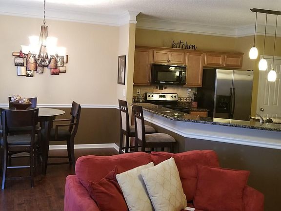 4th image of 212 Polo Ln #162