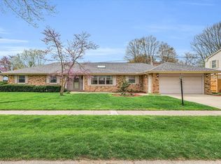 709 Park Lane Dr, Champaign, IL