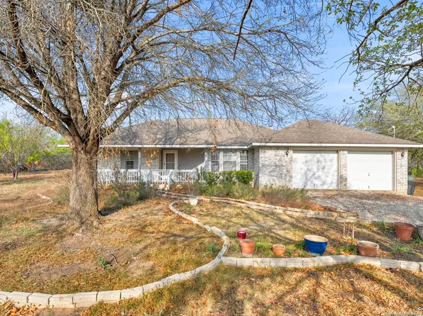 1025 Zigmont Rd #2, Adkins, TX 78101