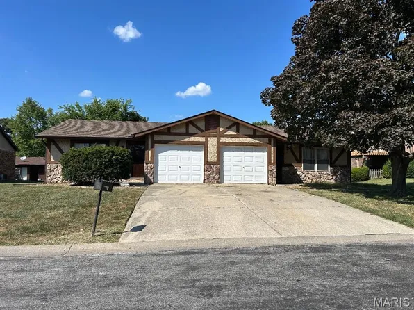 9-11 Kingsway Dr, Belleville, IL 62226