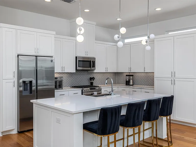 6309 Keegans Dr — Photo 11