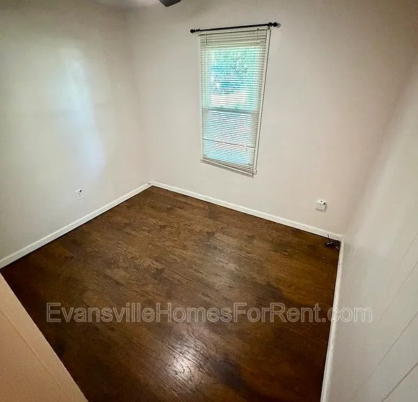 1604 Marbo Ave — Photo 9