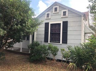 6240 25th St, Groves, TX 77619