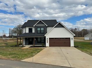 103 Woodstone Ln, Statesville, NC 28625