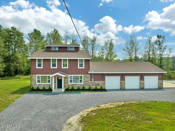 378 County Highway 132, Hagaman, NY 12086