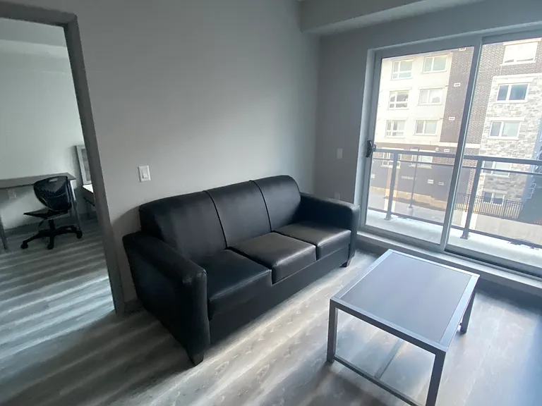 275 H Larch St #H406 — Photo 3