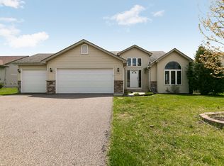 1210 Hidden Creek Blvd, Mayer, MN 55360