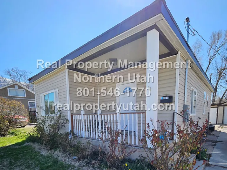 963 Rushton St — Photo 1