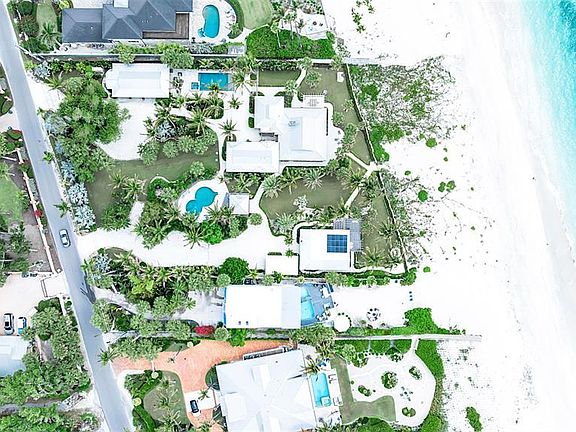 3rd image of 621 Casey Key Rd