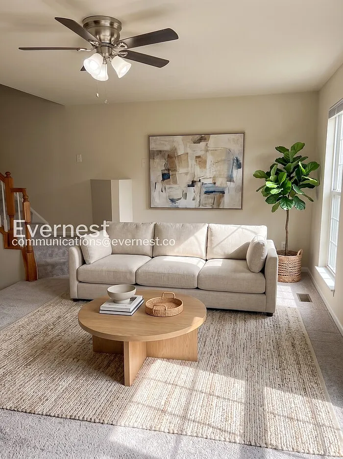 3 bed, 2.5 bath, 2300 sqft, $2,850 — Photo 2