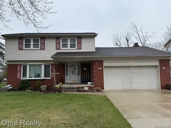 1511 Kinmore St, Dearborn Heights, MI 48127