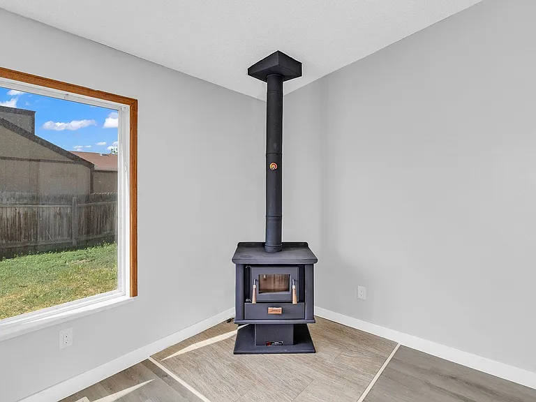 466 1/2 Carson Lake Dr — Photo 9