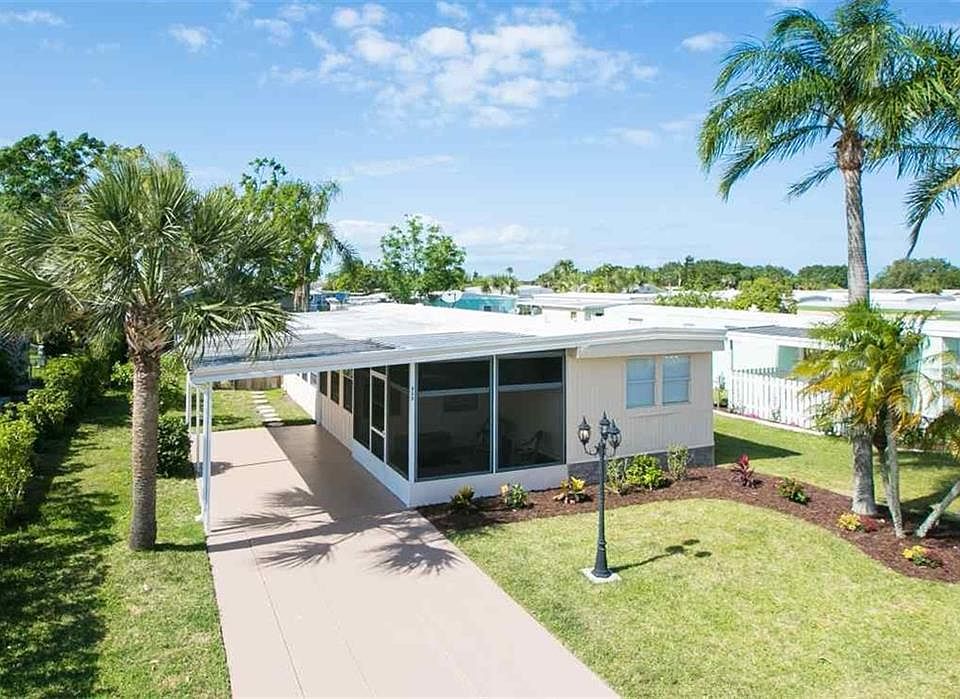 1st image of 949 Cashew Cir