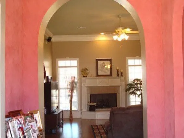 155 Maribeth Loop, Deatsville, AL 36022