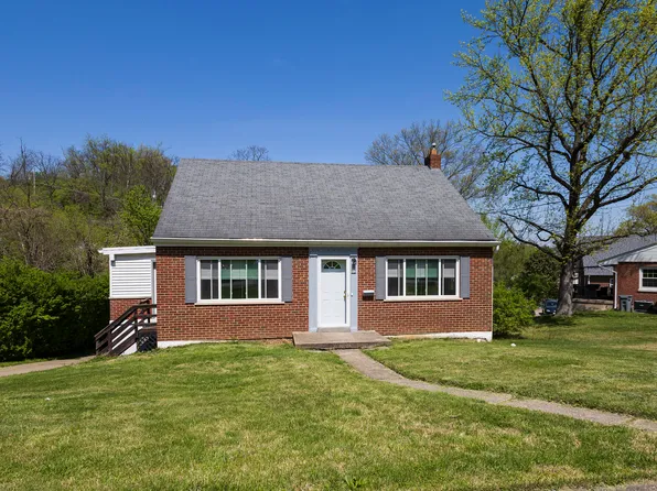 263 Bluegrass Ave, Southgate, KY 41071