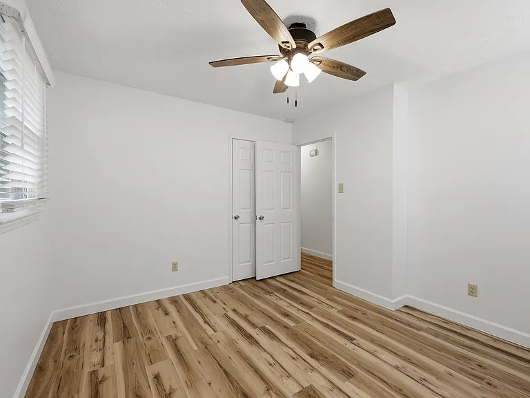 199 Dunroven Dr — Photo 14