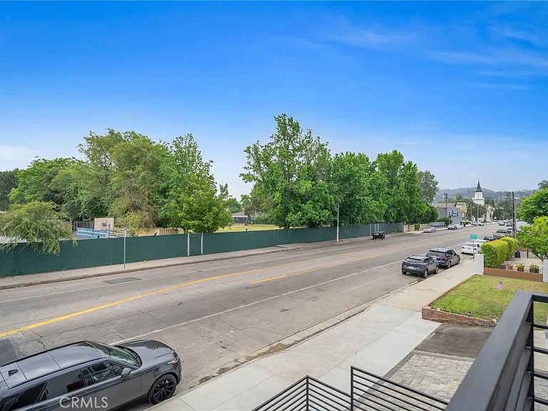4453 Colfax Ave #2 — Photo 33