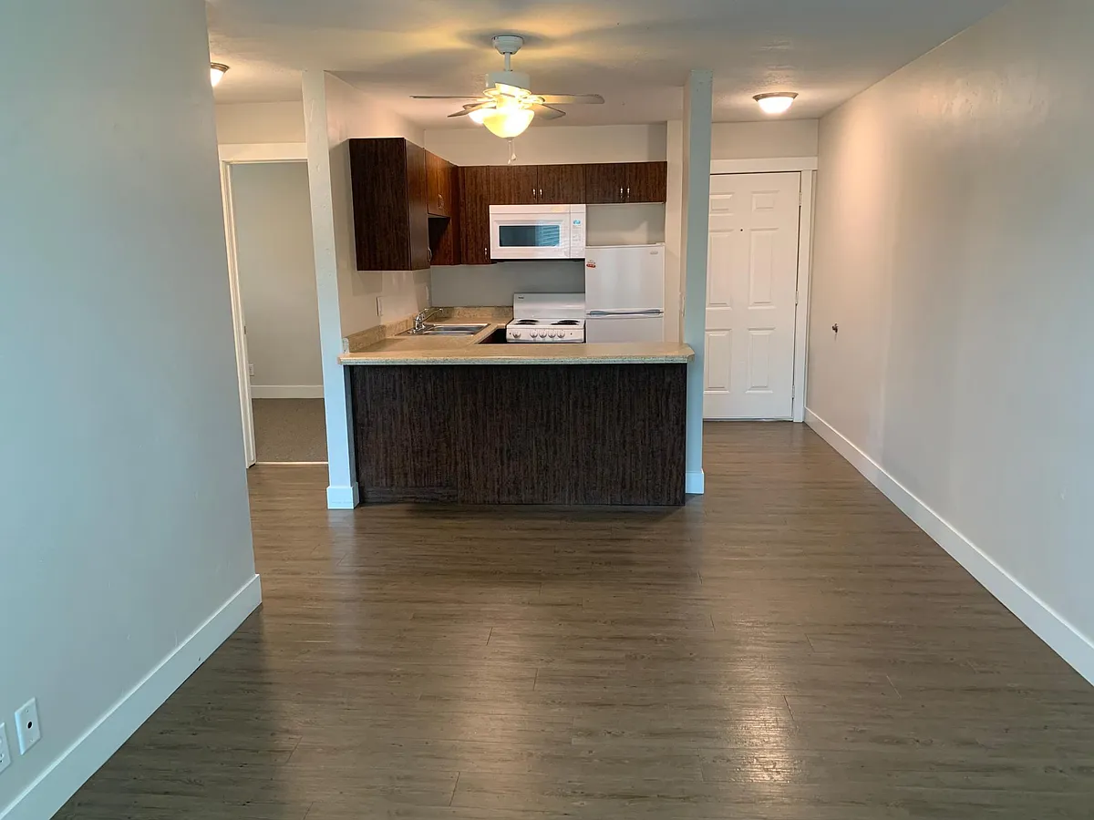 Building Photo - 828 S 500 E