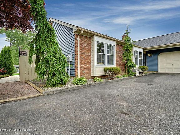 3rd image of 202 Boundary St