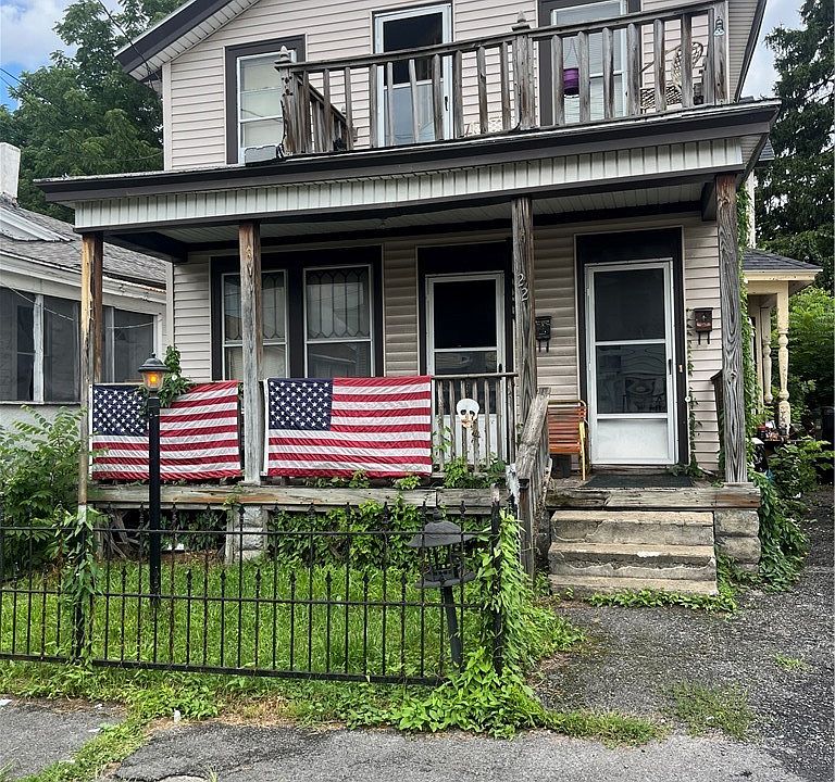 1st image of 122 Josephine St