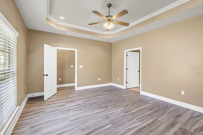 62 Tantallon Dr — Photo 17