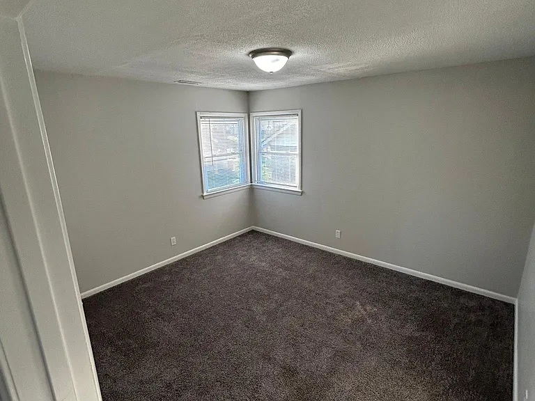 1203 N Mallory St — Photo 8