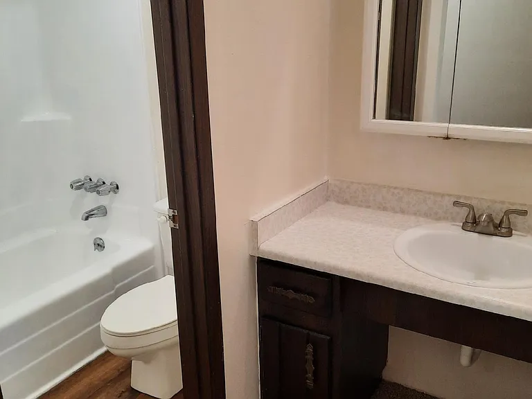 Apartments for Rent — Photo 9