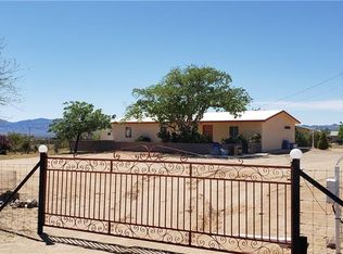 171 S Horn Rd, Golden Valley, AZ 86413