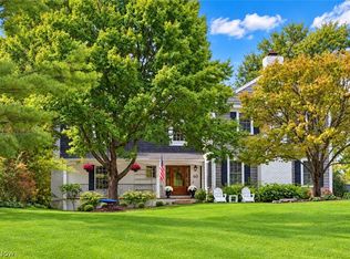 60 Solether Ln, Chagrin Falls, OH 44022
