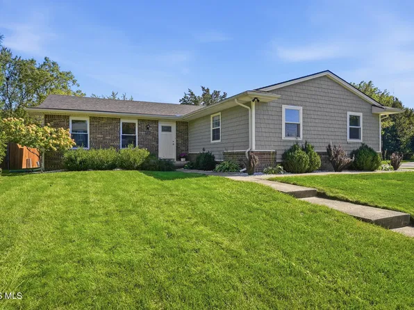 9530 Charlemont Rd, Perrysburg, OH 43551