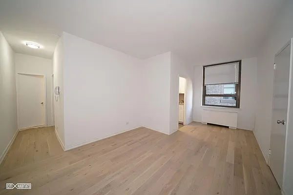 Rented by Citi Habitats | media 17