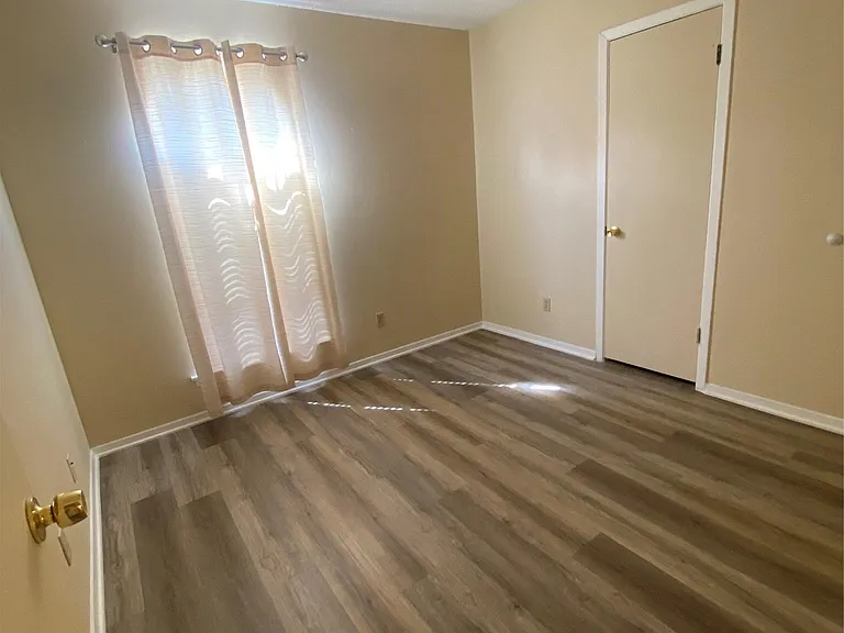 1806 Sierra Dr — Photo 6