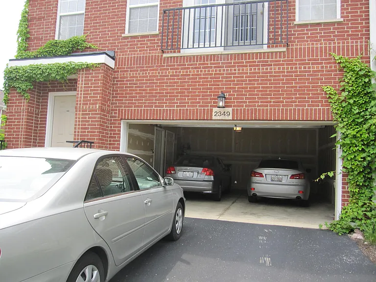 2349 Crydon Pl #19G2 — Photo 2