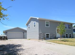 1125 Ennen Dr, Rapid City, SD 57703
