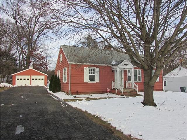 1st image of 12 Meadow St