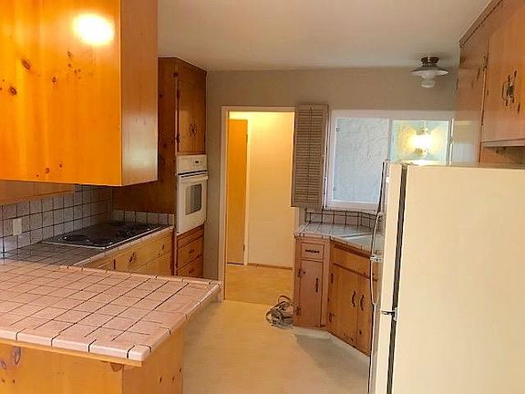 5th image of 1650 McGregor Way