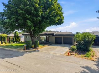 9462 N Baack Rd, Hayden, ID 83835