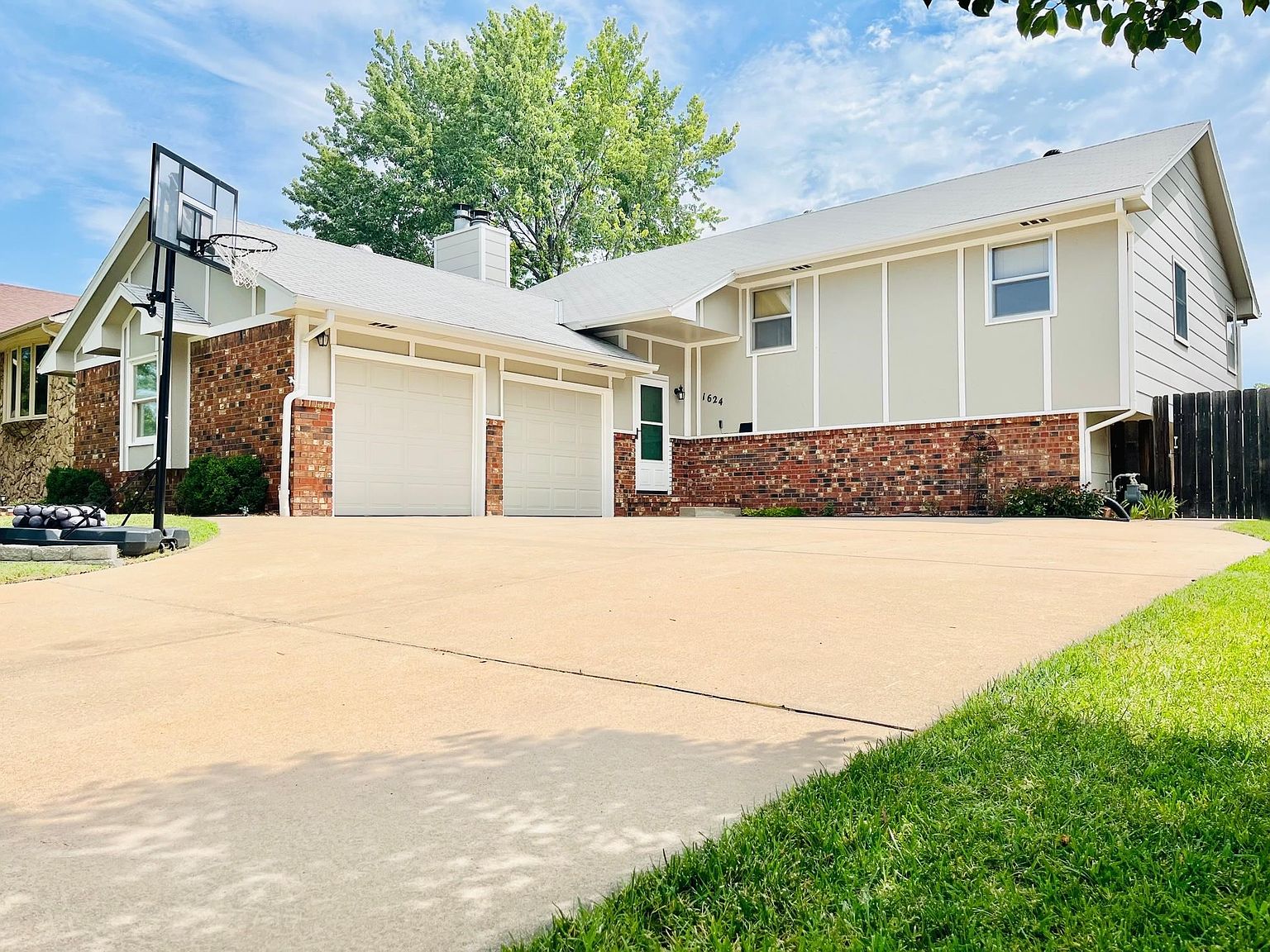 1624 S Wooddale St, Wichita, KS 67230 MLS 628229 Zillow